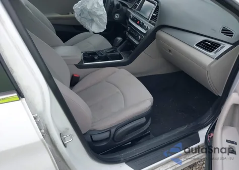 2018 Hyundai Sonata Se z USA, uszkodzony, nr VIN 5NPE24AF9JH678356